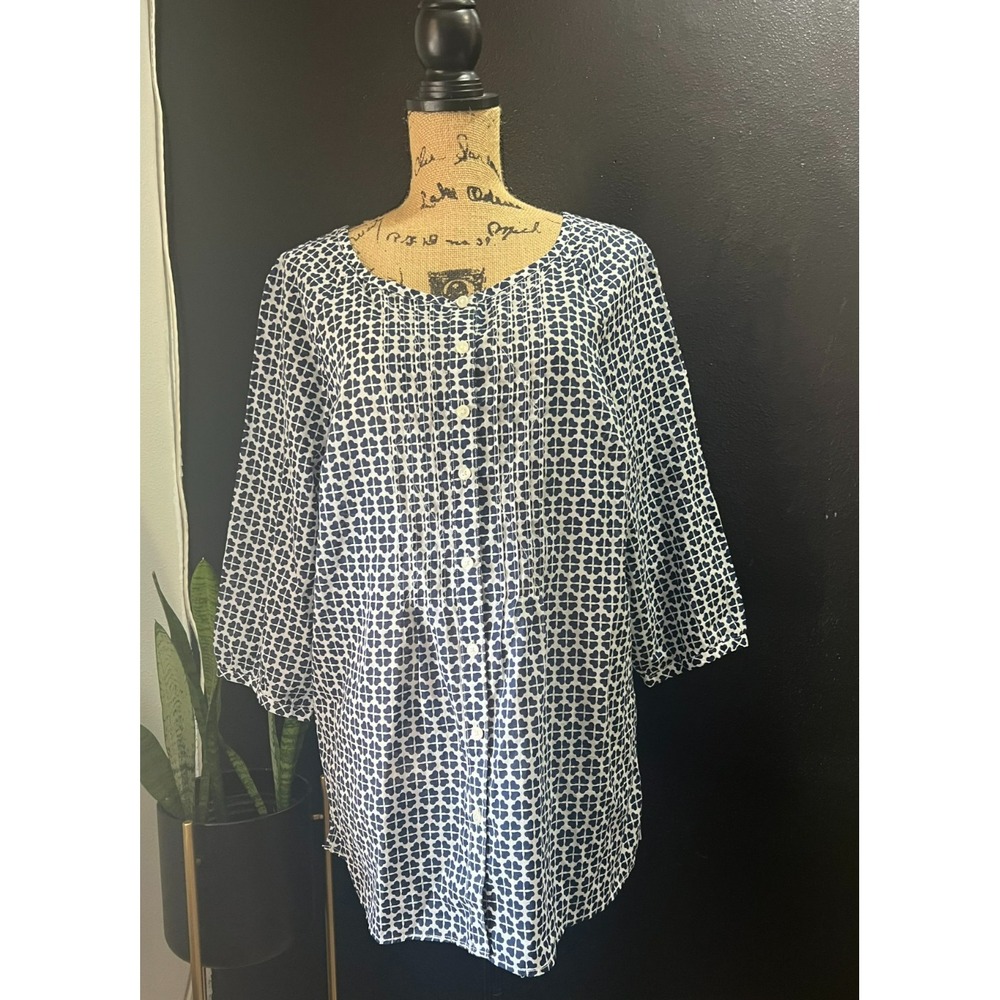 Talbots Women's Geometric‎ Print Button Front Tunic Top Blouse Pintuck Clover